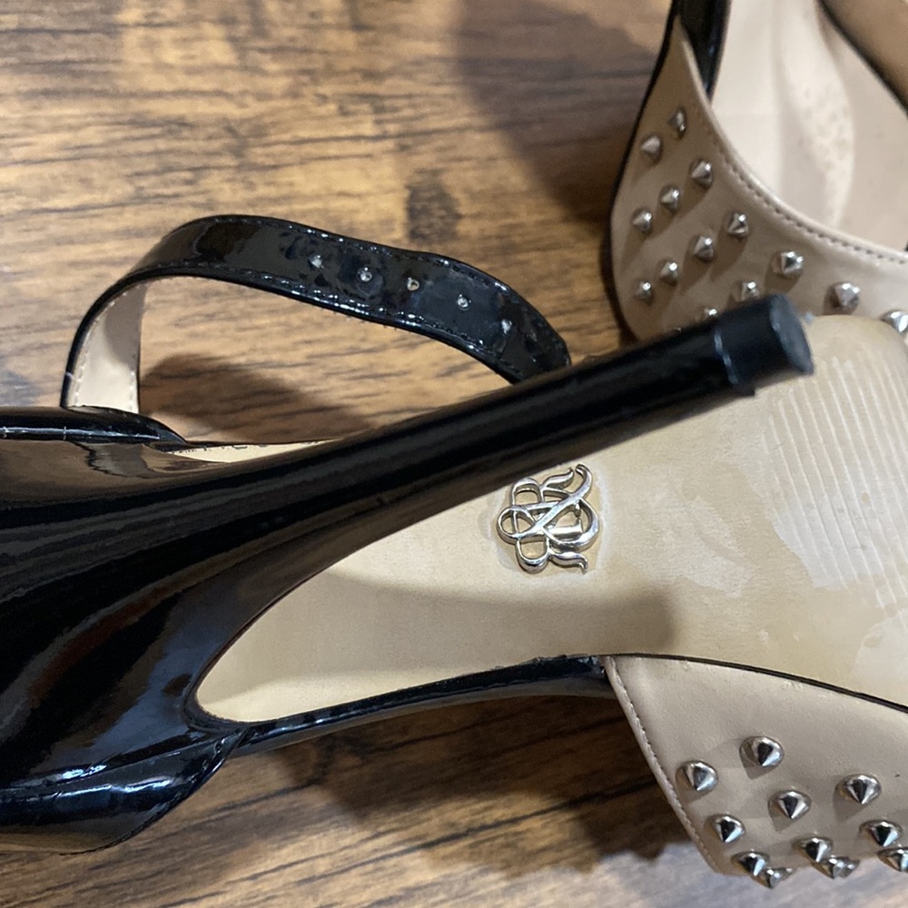 EUC Rock & Republic Beige/ Black Ankle Strap Platforms - Picture 4 of 5
